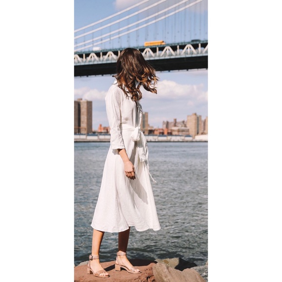 Frye Cindy Two-Piece White Block Cute Sandal Heels - Picture 4 of 13